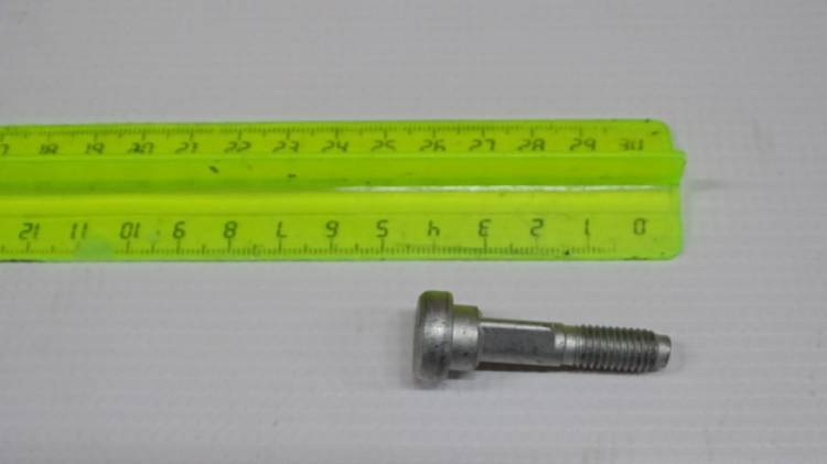 Болт крепления рулевой рейки Renault Logan Lada Largus