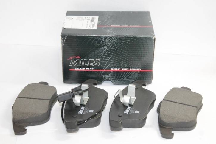 Колодка торм. Audi A4/A5 с 2010 г. перед. (с проводом) (Miles) Колодка торм. Audi A4/A5 с 2010 г. перед. (с проводом) (Miles)