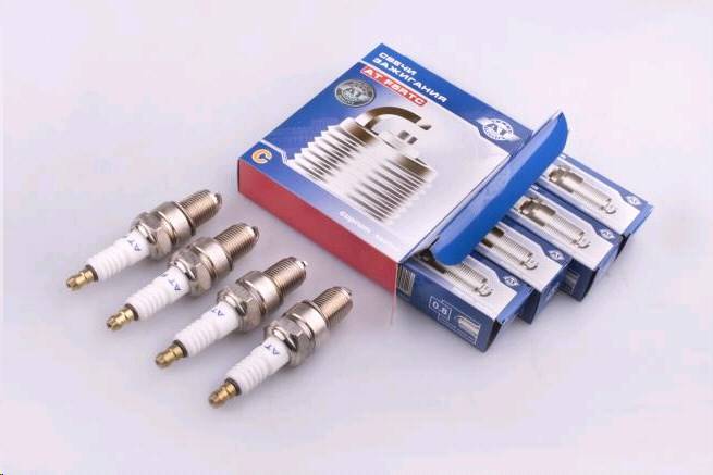 Свеча зажигания AT F5RTC (0,8) ГАЗ 405/406дв. УАЗ 409дв. (4шт) (AT) Чехия (50)
