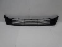 Решетка бампера Toyota Corolla E180 с 2013 г.