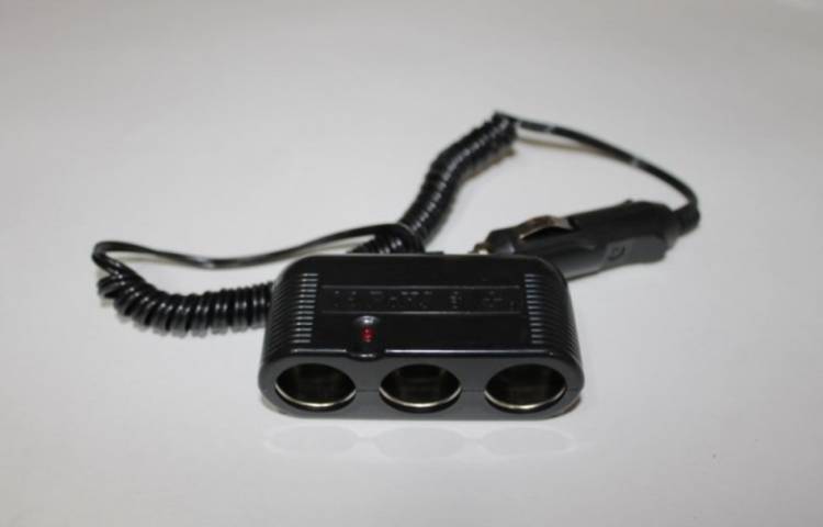 Разветвитель прикуривателя 3 гнезда черный (REXANT)