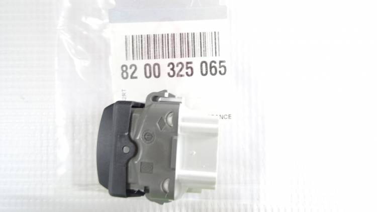 Кнопка стеклоподъемника Renault Logan Lada Largus