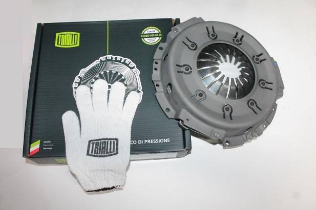 Корзина сцепления /УАЗ дв. 409/ лепестк., 5-ти ступ. КПП (TRIALLI)