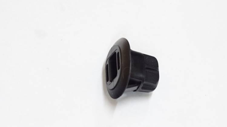 Пистон бампера Renault Logan/Рено Логан 2014- задн.