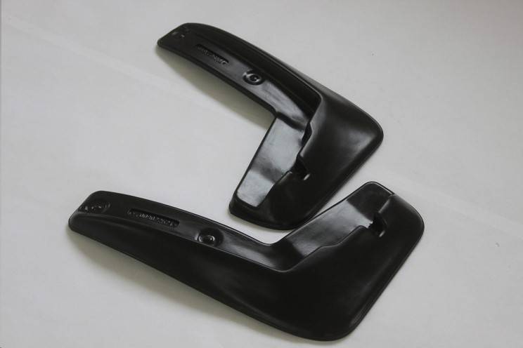 Брызговик Toyota Corolla XI перед. с 2013 г. (2 шт.) (L.LOCKER)