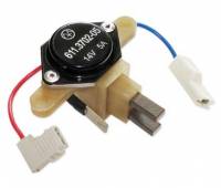 Регулятор напряж. ВАЗ 2123 Шеви-Нива с генер. 9402.3701-04 (Энергомаш г.Калуга)