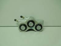 Цилиндр тормозной перед. правый ВАЗ 2121 (Avtostandart) Цилиндр тормозной перед. правый ВАЗ 2121 (Avtostandart)