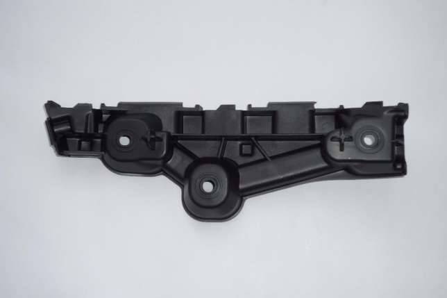 Кронштейн бампера Renault Logan II перед. прав. с 2014 г.