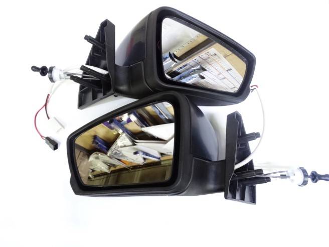 Зеркало бок. /2108-099-15/ (корпус Гранта) механич. с обогревом, повторитель Dinamic черный