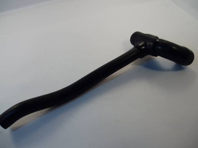 Патрубок расширит. бачка и термостата /2123/ тройник (Балаково)