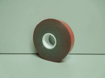 Скотч двухсторонний красный (3M) 20мм х 5м