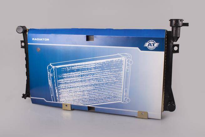 Радиатор охлаждения ВАЗ 21214 алюм. (AT) Чехия (5)