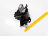 Подушка двигателя Hyundai Elantra Kia Ceed перед. лев.