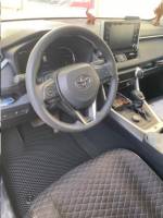 Коврики на пол Toyota Rav4 с 2020 г. черные EVA