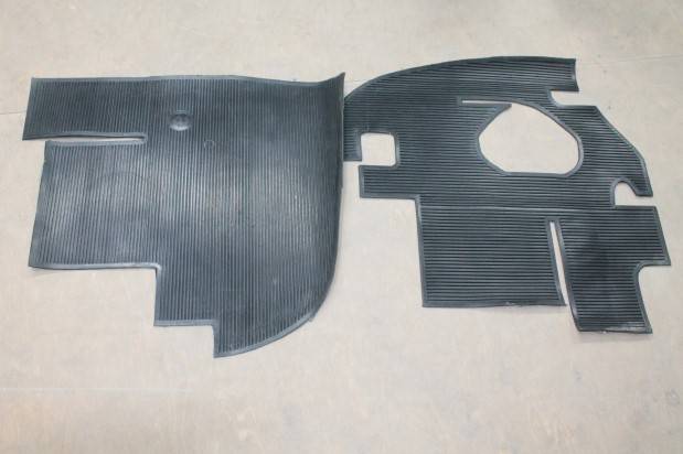 Коврики на пол /УАЗ 452/ перед. 2 шт