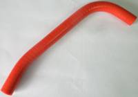Патрубок бачка расширительного ВАЗ 21082 красный силикон серия Drive (Балаково)