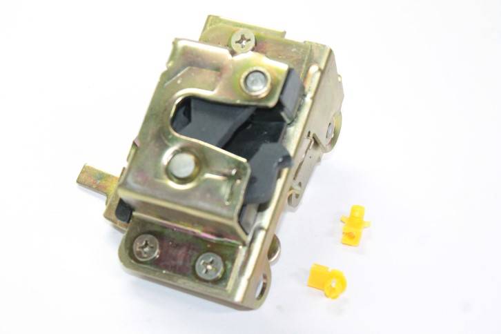 Замок двери Nexia передний правый (NSP)