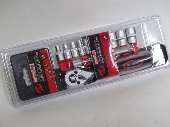 Набор головок 12 предм. (1/4) 4-13 мм с трещоткой и удлинителем 100мм (АВТОМTOOL)