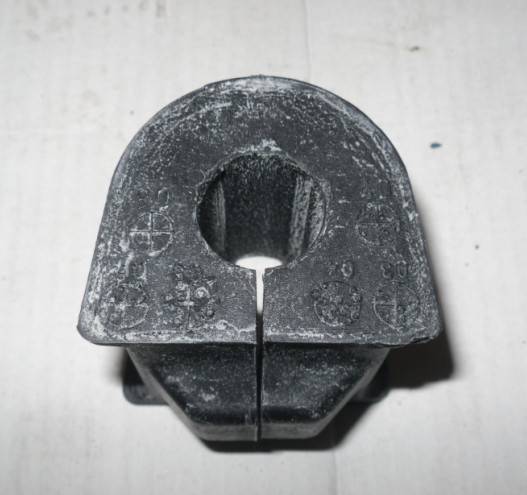 Втулка стабилизатора передняя KIA Cerato 548132F000 (Hyundai/Kia)