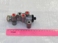 Распределитель тормозов ВАЗ 2108 FENOX (РК1001) Распределитель тормозов ВАЗ 2108 FENOX (РК1001)