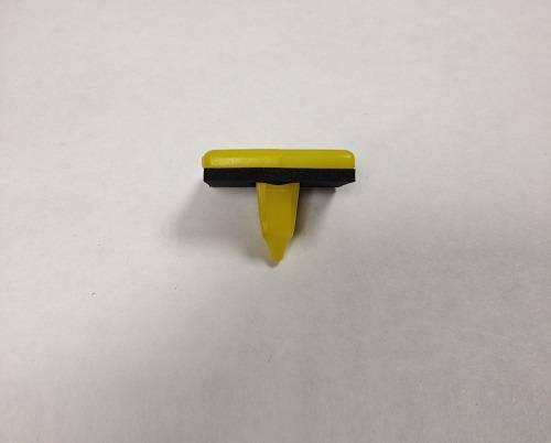 71422Z Гайка пластмассовая Цвет жёлтый Молдинг боковой Hyundai многие модели