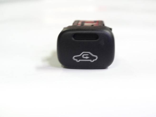 Кнопка вкл. рециркуляции /2123-2115/