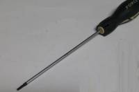 Отвертка торкс TS10 L=150мм/255мм 5-ти лучевая с отв. (Force) Отвертка торкс TS10 L=150мм/255мм 5-ти лучевая с отв. (Force)