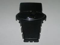 Эмблема решетки ВАЗ 21213-21214 (АвтоВАЗ) Эмблема решетки ВАЗ 21213-21214 (АвтоВАЗ)