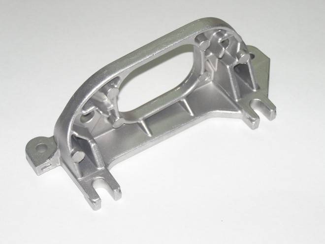 Кронштейн крепл. подушки ДВС лев. Renault Logan Sandero Lada Largus (QUARTZ)