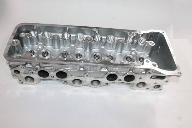 Головка блока /21213/ (АВТОВАЗ)