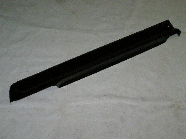 Порог наруж. /2121/ лев. (Челябинск)