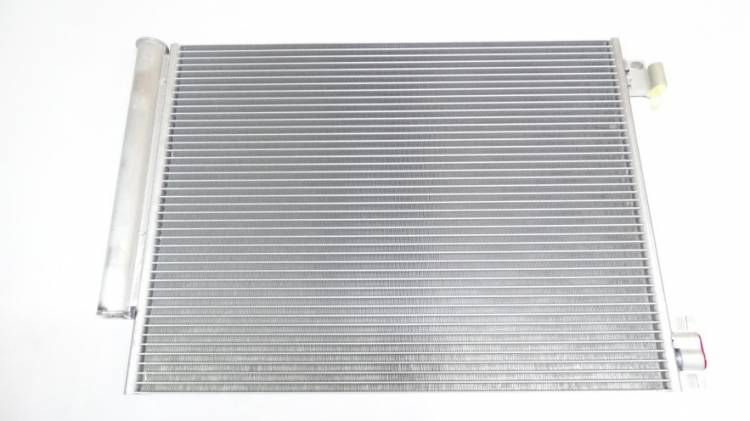 Радиатор кондиционера с ресивером Renault Logan II (12-), Duster, 2180 Lada Vesta, XRAY