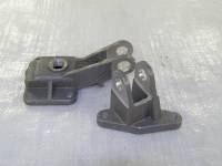 Кронштейн раздатки /2121/ бол. + мал. (АВТОВАЗ) Кронштейн раздатки /2121/ бол. + мал. (АВТОВАЗ)