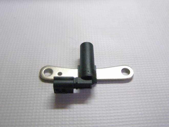 Датчик положения к/вала Renault Logan Sandero Duster Largus с 2007 г.