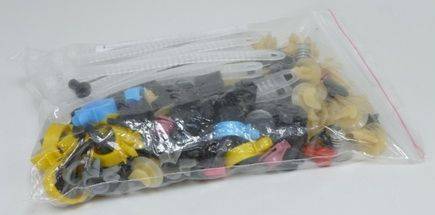 Пистоны и клипсы кузова ВАЗ 2110-2112