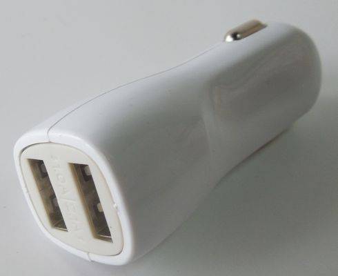 Устройство зарядное для мобил. тел. из прикуривателя 12В в 2 USB разъема 2,1А (No name)