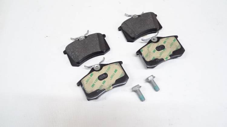 Колодка торм. Renault Fluence Megane II/III Skoda Rapid Octavia Volkswagen Polo задн. /дисковые/