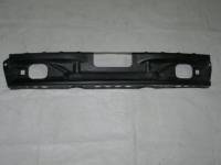 Балка бампера /2123/ задн. /швеллер/ металл. (АВТОВАЗ) Балка бампера /2123/ задн. /швеллер/ металл. (АВТОВАЗ)