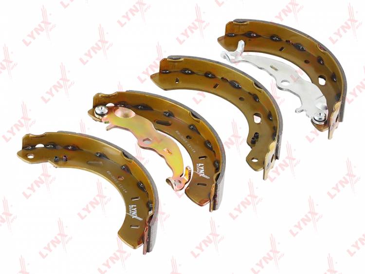 Колодка торм. Ford Focus III задн. /барабанные/ (Lynx)