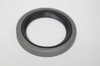 Сальник крышки подш. первич. вала /УАЗ/ (КПП 5-ти ступ., тонк. вал) (РЕЗЕРВ) Сальник крышки подш. первич. вала /УАЗ/ (КПП 5-ти ступ., тонк. вал) (РЕЗЕРВ)